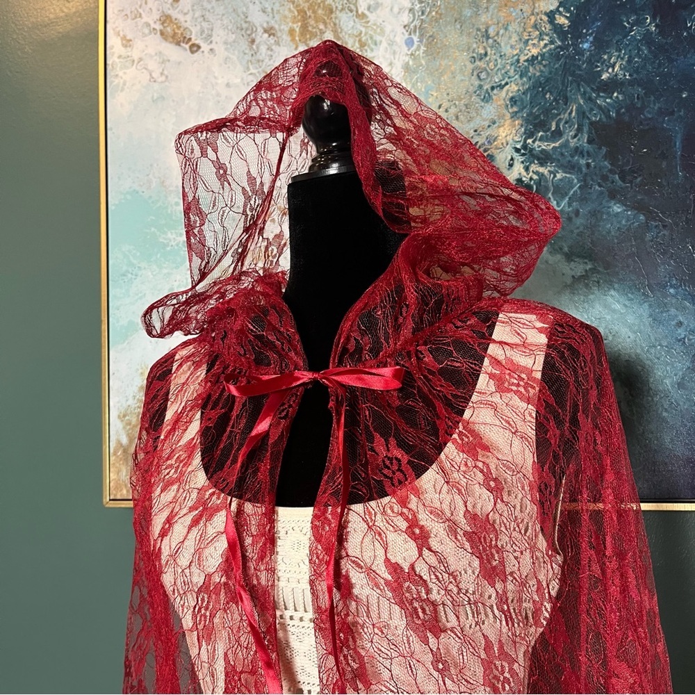 Dreamgirl Red Lace Hooded Capelet